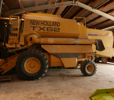 Landmaschine NewHolland Mähdrescher