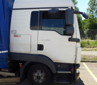 Unfall Gutachten LKW DAF